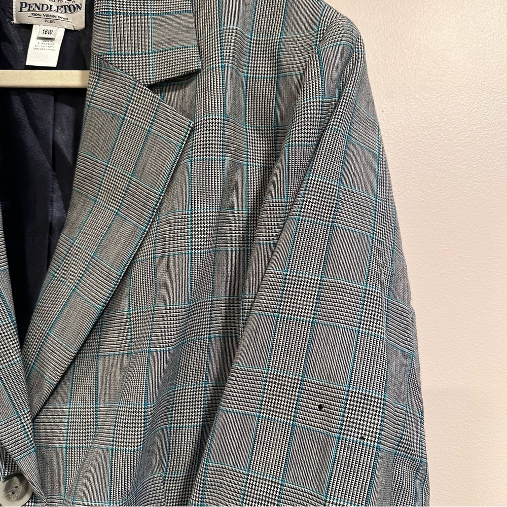 Pendleton Women's Gray Plaid Two Button Blazer 16… - image 8